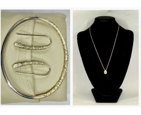KIT HEATH HALLMARKED SILVER JEWELLERY, comprising boxed bangle and earrings, set of modernist scroll design, necklace with te