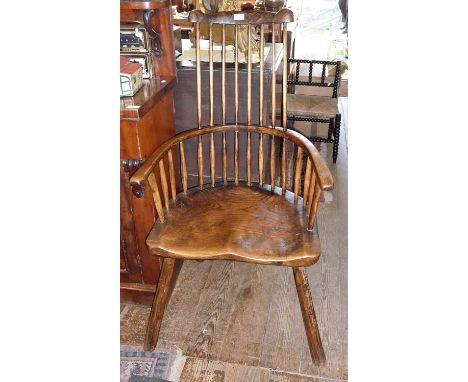 19th c. ash and elm comb-back Windsor chair