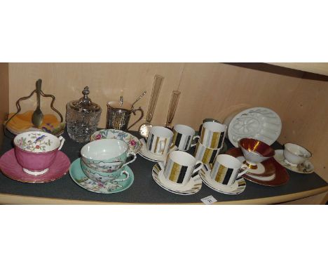 Retro Soda Stream machine with bottles, Midwinter cups &amp; saucers, a Victorian jelly mould etc