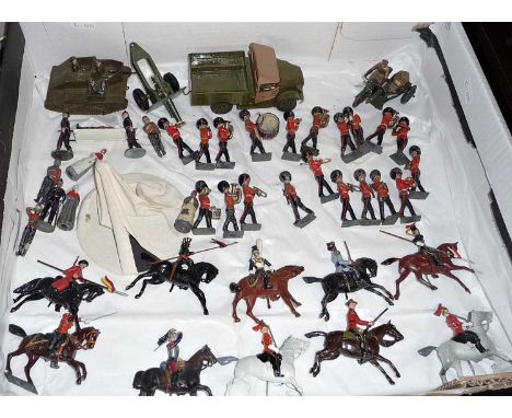 Britains diecast army figures inc., Bren gun carrier, Beetle lorry and 25 pdr gun, motor cycle machine gun, 10 medical corps 