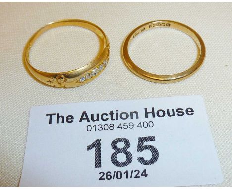 18ct gold ring set with five diamonds, approx. UK size R, together with another, 9ct. Combined weight approx. 4g.