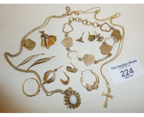 Hallmarked 9ct gold heart bracelet, Modernist opal 9ct necklace, and other gold and yellow metal, some a/f scrap. Combined to
