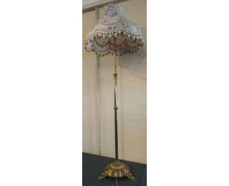 A Good Quality Edwardian Brass Standard Lamp on Circular Base with Three Feet 