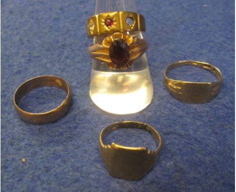 Four 9ct gold rings, together with plated ring, 13.5g overall, the four gold rings.(B.P. 24% incl. VAT)