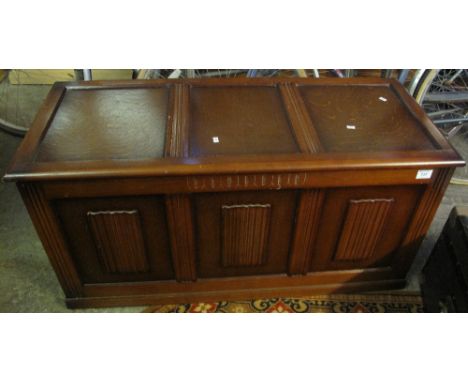 Mid 20th Century oak blanket box or trunk.(B.P. 24% incl. VAT)
