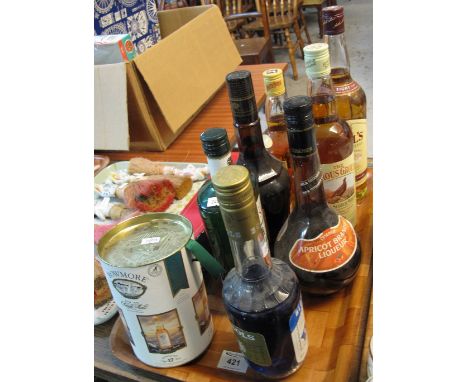 Tray of assorted alcohol to include Bells Scotch Whisky; Famous Grouse Scotch Whisky; White Satin distilled London dry gin; B