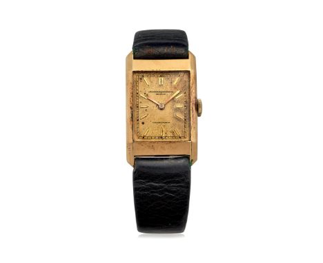 VACHERON &amp; CONSTANTIN IN GOLD RETAILED BY HAUSMANN, 30S Case: signed, n. 259103, in 18K gold, hinged snap on caseback. Br