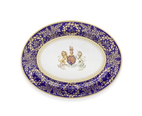 An impressive Flight, Barr and Barr Worcester Royal armorial platter from The George III Service, circa 1815Of large, oval fo