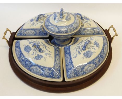 SPODE 'SIGNATURE COLLECTION' BLUE AND WHITE FLORAL PATTERN SUPPER SET, comprising four quadrant shaped lidded DISHES centered