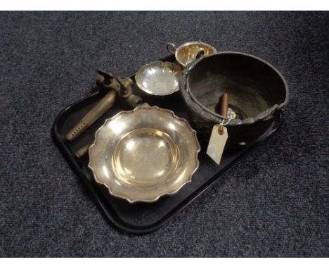 A tray of metal ware to include Chinese bronze swing handled embossed censer with dragon design, plated bowls, two vintage be