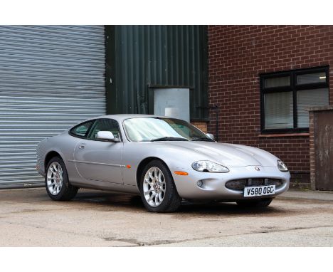 Registration No: V580 OGC Chassis No: SAJAC41J9YPA04646 MOT: None • Low mileage of just 61,000 miles from new • Current owner