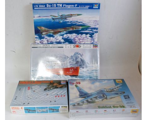 14 various boxed mixed scale aircraft and naval plastic kits, unchecked for completeness to include dragon fencer DSU24M figh