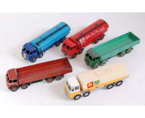 Five various loose playworn Dinky Toy Foden and Leyland Octopus commercial vehicles to include No. 901 Foden Mk2 wagon, No. 9