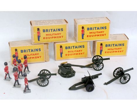 Five various boxed Britains military series field guns to include No. 2026 Howitzer gun, No. 1263 Royal Artillery gun, No. 17