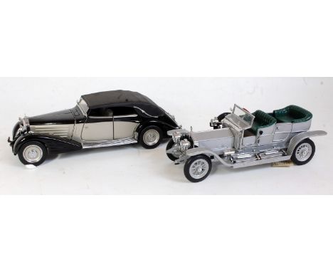 Seven various loose Franklin Mint and Jouef 1:24 and 1:18 scale loose diecasts, examples to include a Franklin Mint 1954 Merc