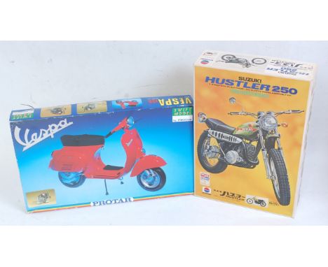 NITTO 1.8 scale No.5 1969 Suzuki Hustler TS-250 inc Helmet, Boots, Tools inc Bonus 1.32 Suzuki RH-73 Motocross kit &amp; PROT