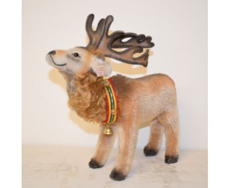 A Steiff limited edition Christmas Stag, 559/1500, 037771, 26 cm high, boxed with certificate 