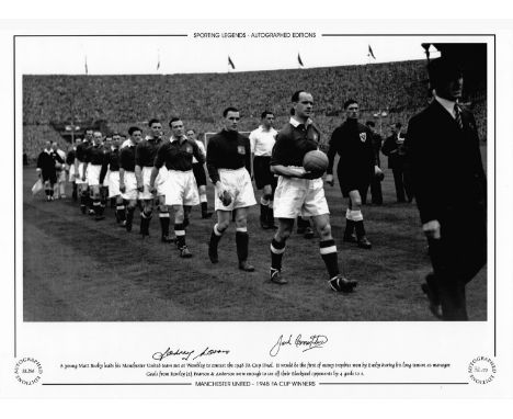 Football Autographed MAN UNITED 16 x 12 Limited Edition : A superb Limited Edition print, measuring 16 x 12 depicting Man Uni