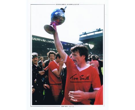 Football Autographed TOMMY SMITH 16 x 12 Photographic Edition : A superb Photographic Edition, measuring 16 x 12 depicting a 