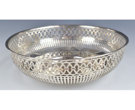 Canadian or American silver bowl with pierced decoration, marked 925/100, sterling and with marks for P.W. Ellis &amp; Co. of