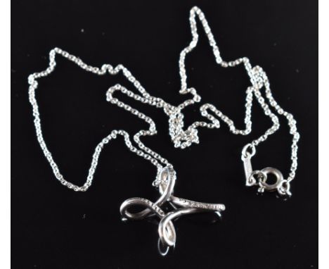 Tiffany &amp; Co silver pendant and chain by Peretti, in original box