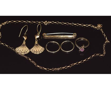 A 9ct gold chain,&nbsp;9ct gold ring set with an amethyst,&nbsp;9ct gold brooch and two pairs of&nbsp;9ct gold&nbsp;earrings,