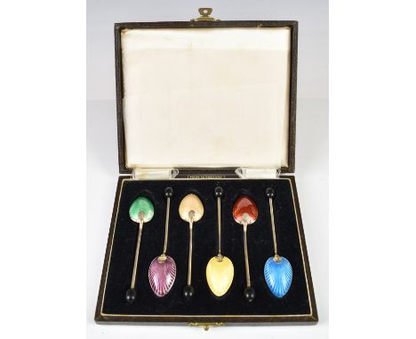 Cased set of George VI hallmarked silver gilt and guilloché enamel coffee bean spoons, Birmingham 1951, maker&nbsp;Barker Bro