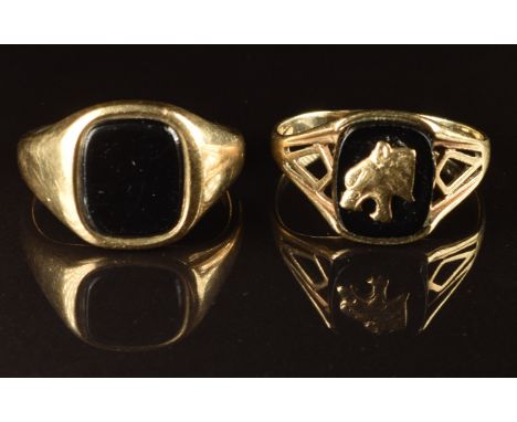 Two 9ct gold signet rings set with onyx, 9.5g, sizes R &amp; T