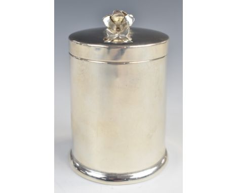 American silver dressing table pot with floral finial, marked international sterling to base, height 9.5cm, weight 98g