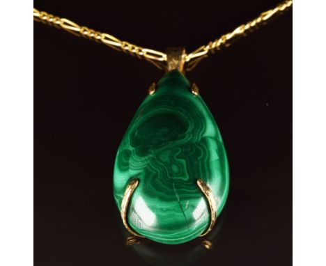A 9ct gold pendant set with malachite on 9ct gold chain (40cm) with barrel clasp, 3.4g