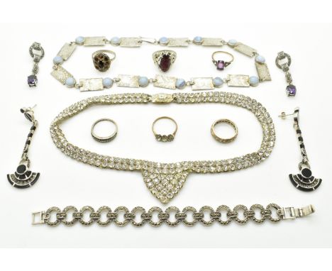 A silver necklace set with lace agate cabochons, a 9ct gold eternity ring (3.6g), silver ring, two pairs of silver earrings, 