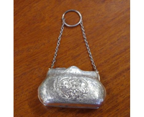 Sterling silver evening purse hallmarked Birmingham 1904, 55g approx.