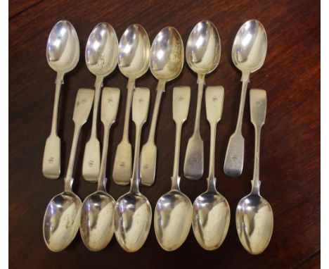 Twelve Victorian sterling silver teaspoons all hallmarked London 1879, 292g approx.