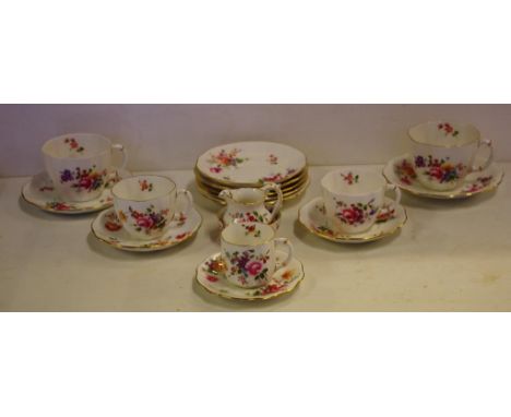 Seventeen pieces of Royal Crown Derby "posies" to include 2 large breakfast cups and saucers, 2 tea cups and saucers, 1 coffe