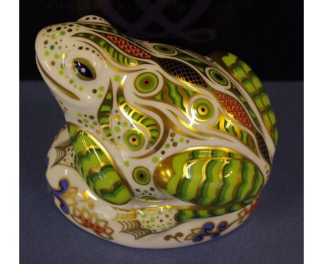 Royal Crown Derby 'Toad' paperweight limited edition #2156/3500, with gold button, 7.5cm high approx., with original box