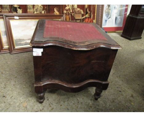MAHOGANY SERPENTINE FRONTED COMMODE STOOL WITH LIFT UP LID