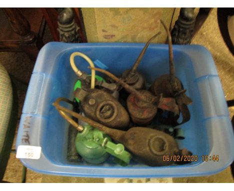 TUB CONTAINING VINTAGE OIL CANS
