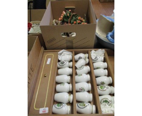 FRANKLIN MINT GLORIA CONCEPT INC SPICE JARS AND RACK AND A BOX CONTAINING CAPO DI MONTE TYPE ORNAMENTS ETC 