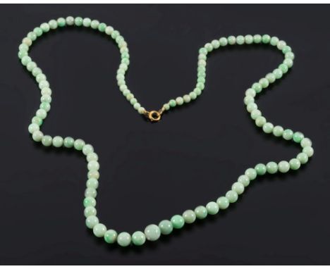 A green jade bead single-string necklace: with 117 pale green beads graduated from 4mm to 9.4mm diameter and with bolt ring c