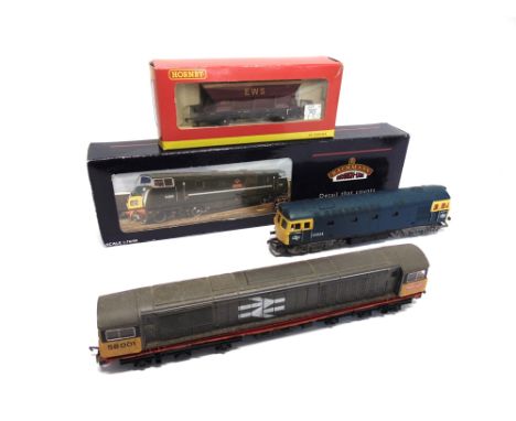 [OO GAUGE]. A MISCELLANEOUS COLLECTION  comprising a Bachmann No.32056, B.R. Class 42 Warship bo-bo diesel locomotive 'Cambri