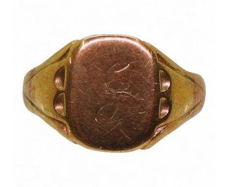 An mixed gold (18ct and Chinese gold) signet ring, size T, weight 4.8gms Condition Report:Available upon request