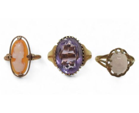 Three 9ct and yellow metal rings, 9ct, amethyst size P approx, rose quartz L1/2, and yellow metal cameo K1/2, weight all toge
