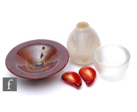 A Murano ruby glass bowl of flared form, with gold foil inclusions, diameter 22cm, together with a similar pair of shell form