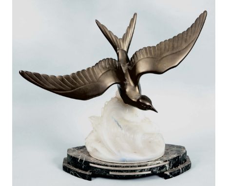 ART DECO LAMP with a marble plinth supporting a block of glass in the manner of Sabino, the glass holding a brass model of a 
