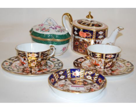 A Royal Crown Derby part tea service in the 2451 pattern, together with one other Mintons Imari palette teacup and saucer, an