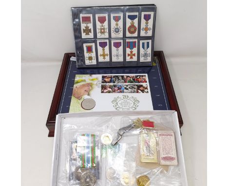 A group of Kennedy half dollars, with a case, various cigarette cards, medallions and other items (qty)