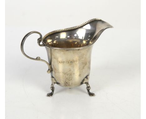 Silver helmet form cream jug, Birmingham 1930        