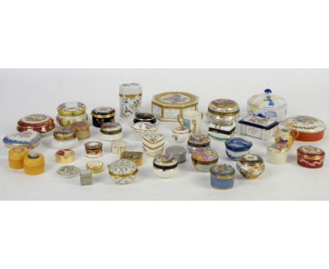 Collection of porcelain trinket and patch boxes to include Mintons, Sevres style, Limoges examples, and other trinket boxes (