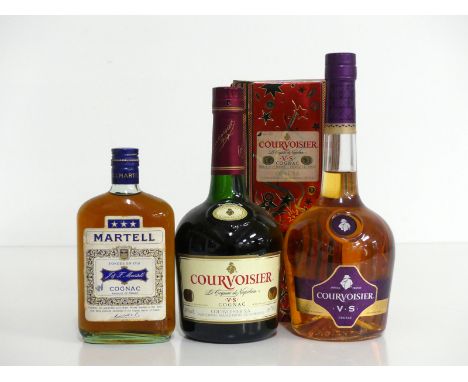 1 believed 50-cl bt Martell Three Star Cognac vsl stl 1 70-cl bt Courvoisier V.S. Le Cognac de Napoleon 40% oc 1 70-cl bt Cou