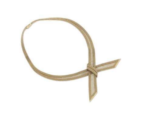 COLLIER ORFormant un nœud, composé d'une monture souple ajourée et tressée, poinçon français d'import pour l'or 18K (750°/00)
